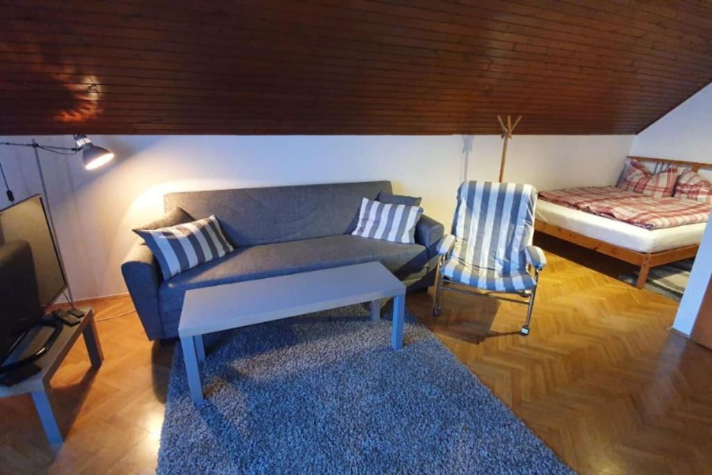 Cozzy Apartment In Nature ซาเกร็บ ภายนอก รูปภาพ